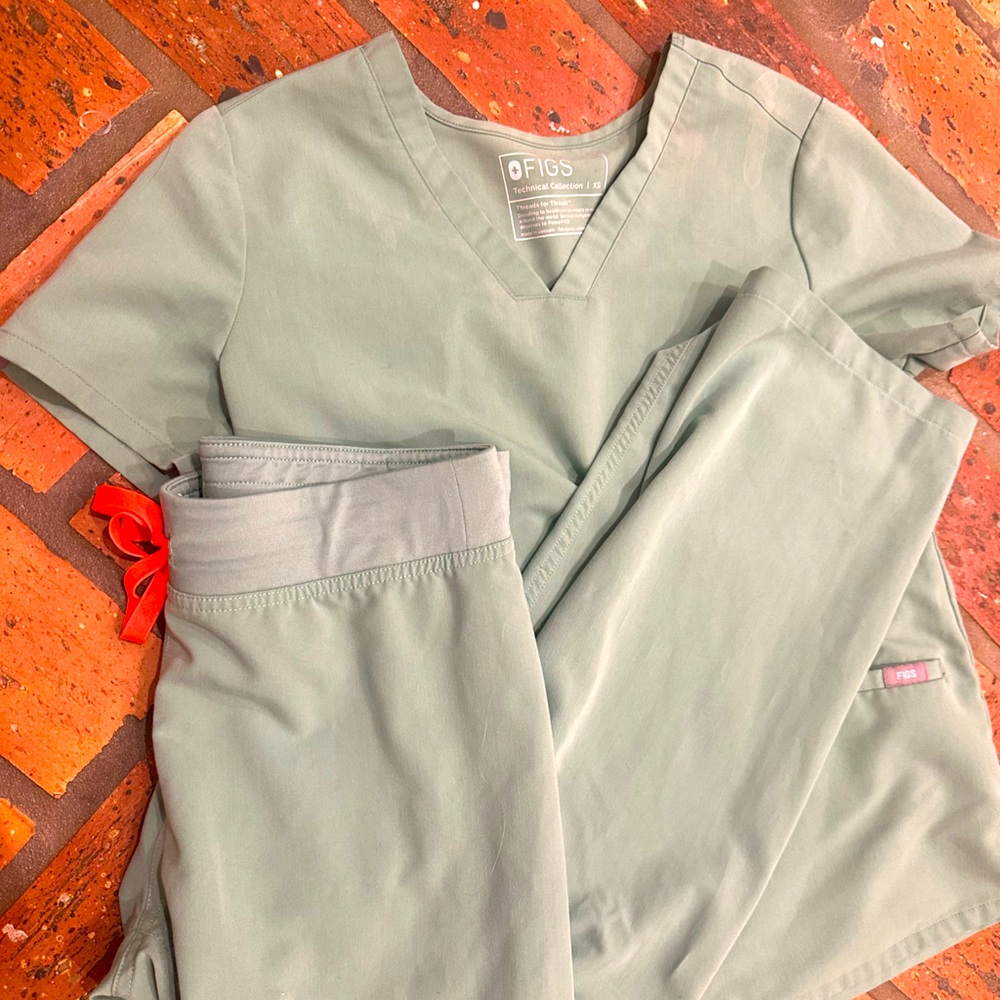 Figs Scrubs